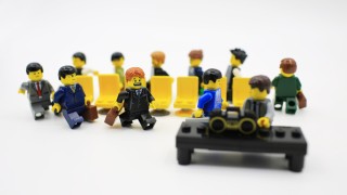 La IA y el juego de las sillas musicales
